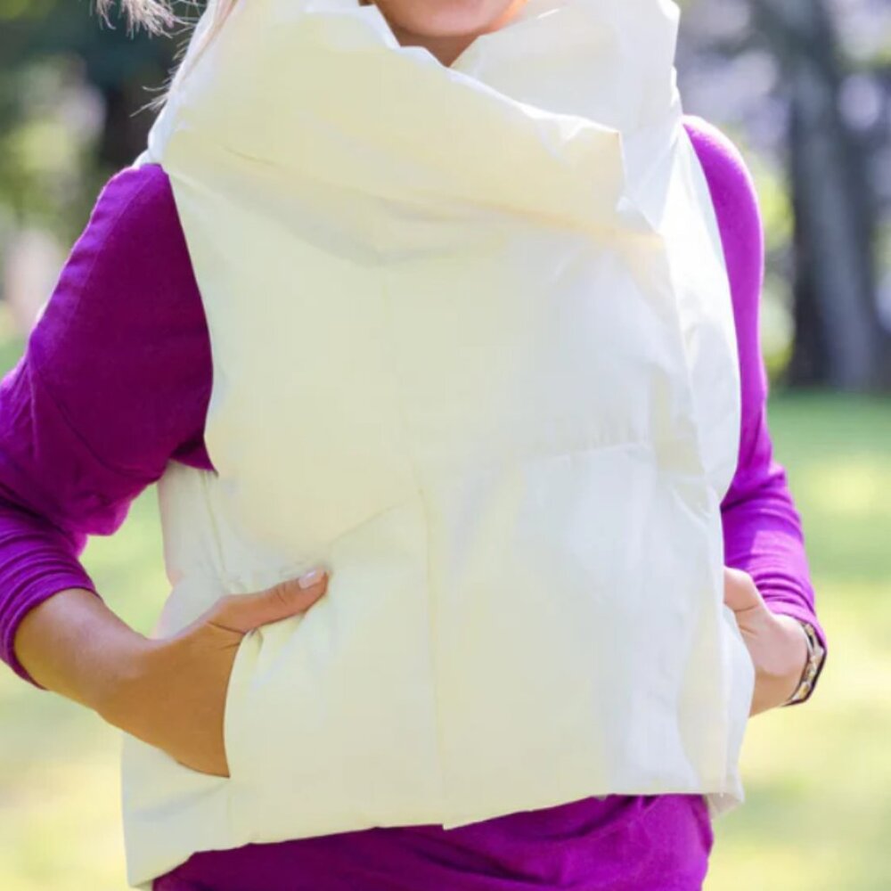 PRETTY RUGGED WHITE PUFFER VEST M/L